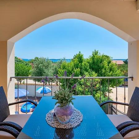 Apartament Teuta - A And A Sea View