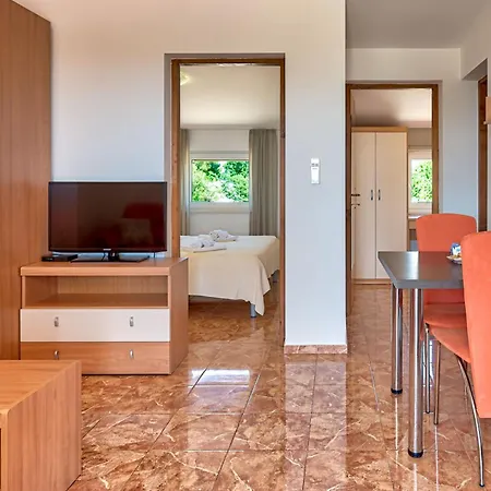 Apartament Teuta - A And A Sea View