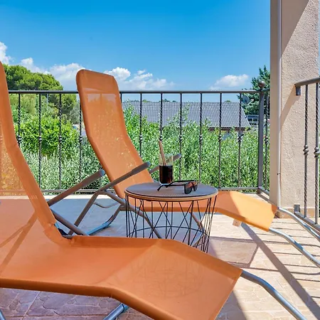 Apartament Teuta - A And A Sea View *