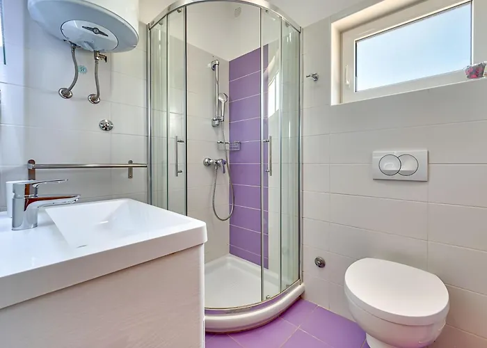 Teuta - A And A Sea View 아파트 페로이