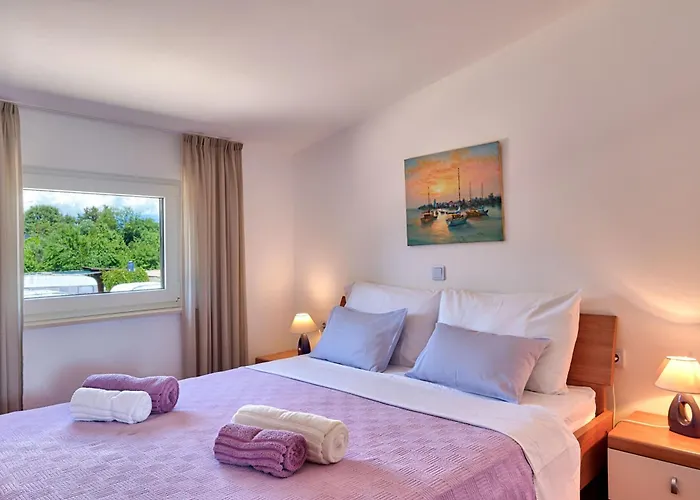 Teuta - A And A Sea View * 페로이