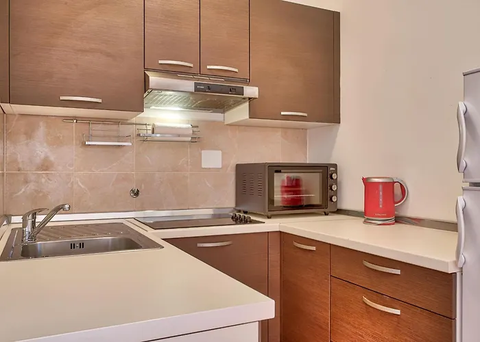 Teuta - A And A Sea View *