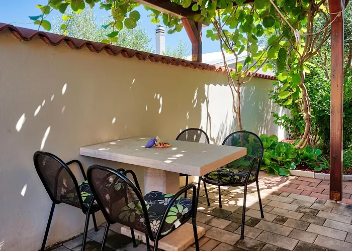 Teuta - A And A Sea View Appartement *