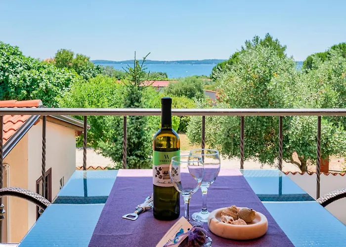 Teuta - A And A Sea View * Peroj